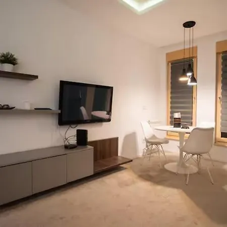 Apartment Lux *